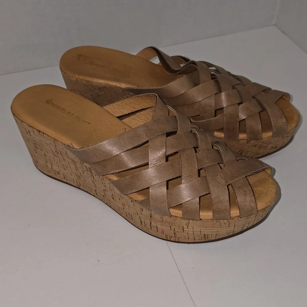 Chocolat Blu Peep Toe Yemaya Slide Platform Cork Wedge Womens Size 10